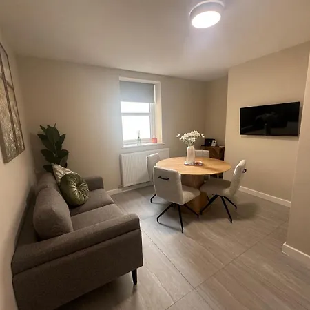 London Road Guest House, Private With En-suites 3*
